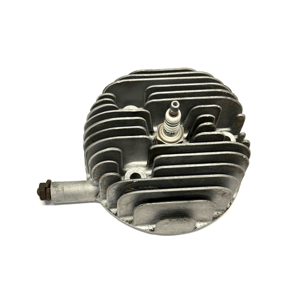 3 STUD CYLINDER HEAD 125  V1 to V15. V30 to V33  from 1948 to 52 USED.