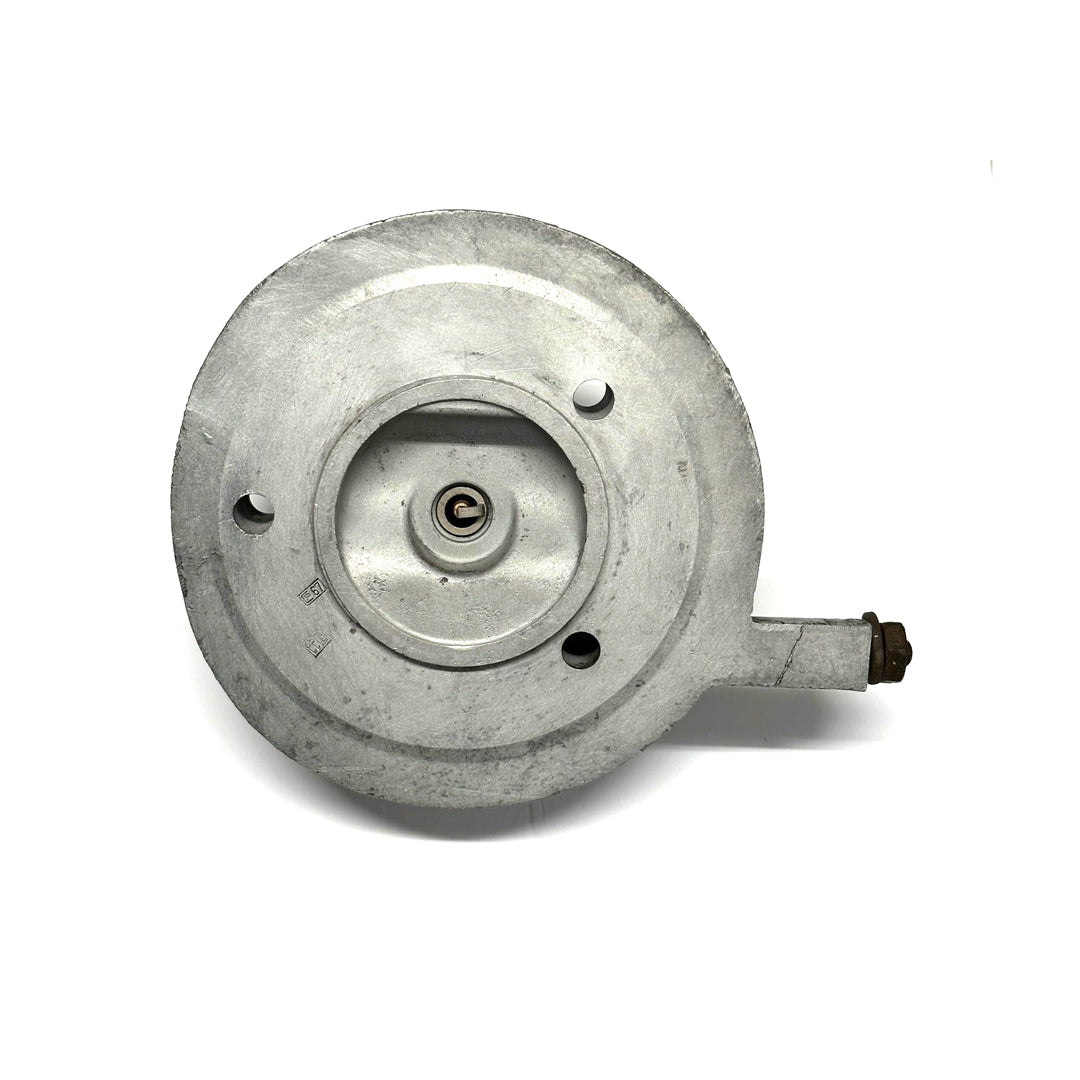 3 STUD CYLINDER HEAD 125  V1 to V15. V30 to V33  from 1948 to 52 USED.
