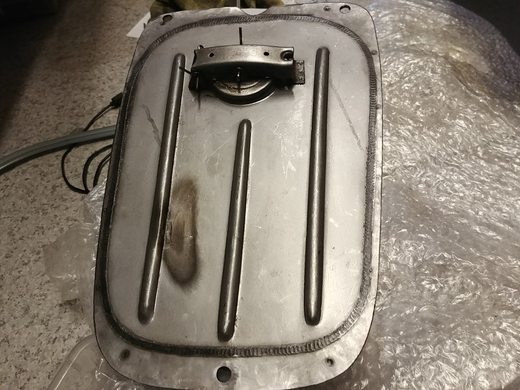 SMALLER STYLE GAS TANK - V5A/V9A 1ST SERIES ONLY 1963-1964