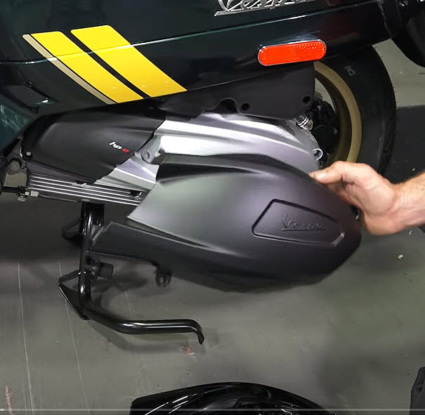 *MATTE BLACK*  PLASTIC OUTER BELT COVER - VESPA GTS/GTV 300 HPE HPE2 2020-2025