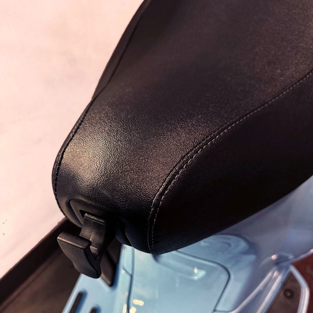 LOWERED BLACK SEAT W/LATCH PLATE VESPA LX50 LX150 2006-2014