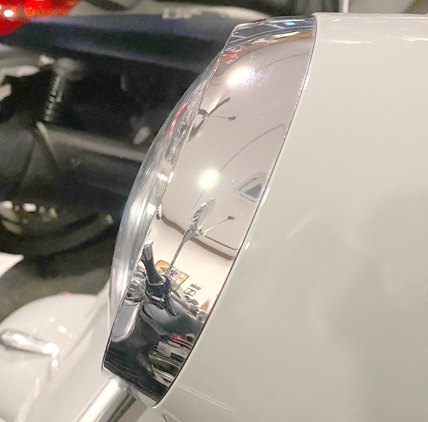 HEADLIGHT RIM BEZEL CHROME - VESPA GTS/SUPER/SUPER TECH 300 HPE 2020-2022