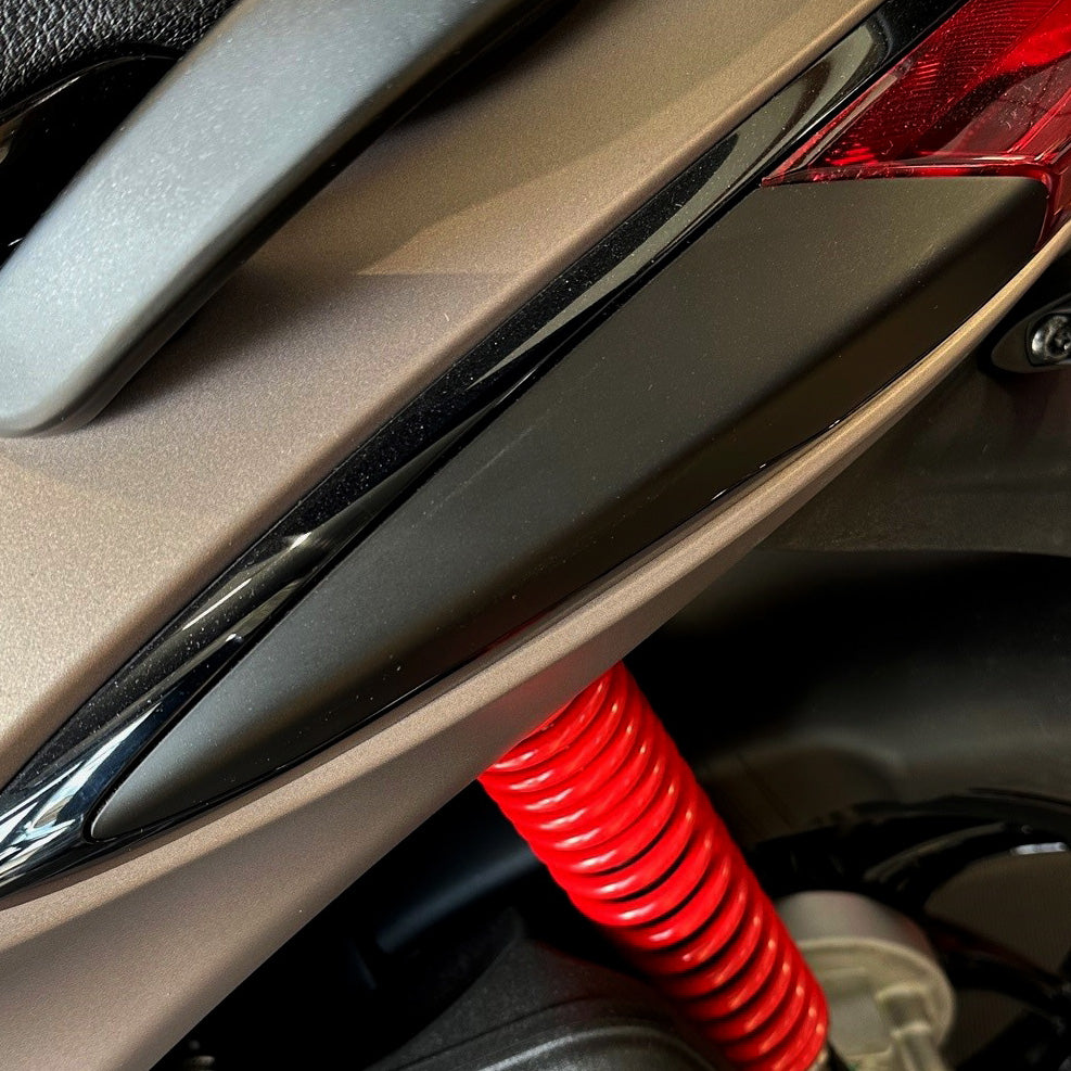 REAR LH LEFT MATTE BLACK FRAME PROTECTION OUTER TRIM - LIBERTY S