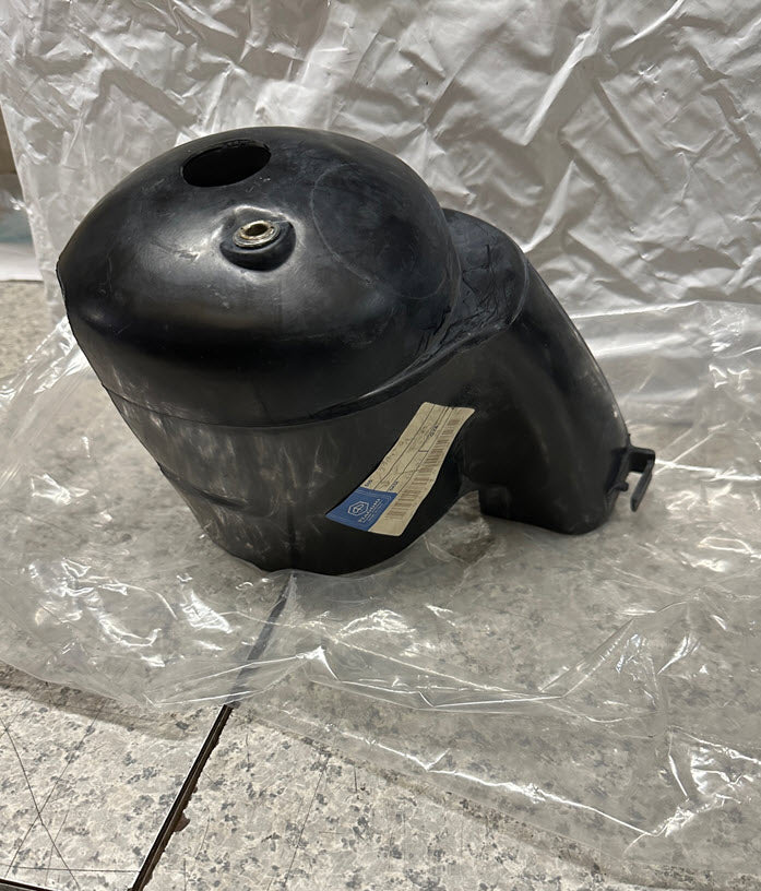 CYLINDER SHROUD COSA 125 VNR1 -VNR2 CENTER PLUG (431057)