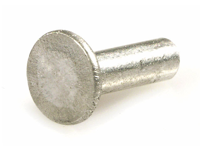 RIVET FOR INNER FLOOR RAIL IN MIDDLE POSITION - V5A V9A VMA1 VMA2 V5SS V9SS (010805)