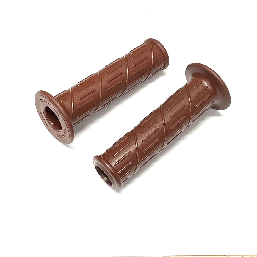 Brown Grips Vespa GTV/GTS/GT/Super/HPE/HPE2 GTS310 Pair MADE IN ITALY **CLOSEOUT**