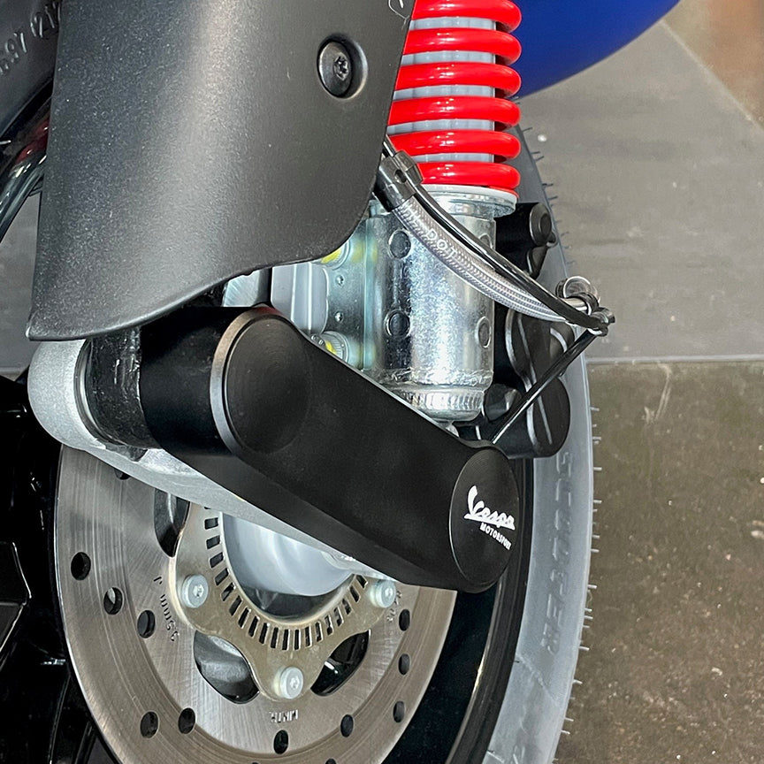 BLACK CNC ALUMINUM SUSPENSION FORK SWING ARM SPINDLE COVER VESPA MOTORSPORT 2001-2014 & 2017-CURRENT GTS SPRINT PRIMAVERA