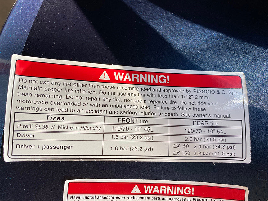 TIRE PRESSURE WARNING LABEL (VESPA S LX LXV 50/150)