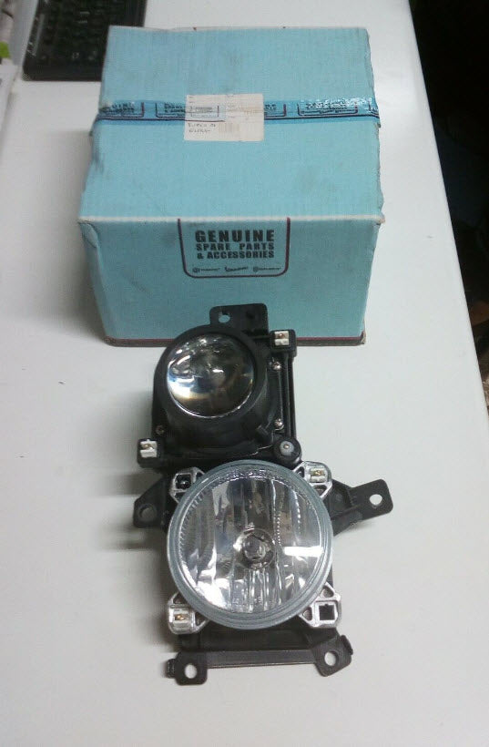 RIGHT FRONT HEADLIGHT MP3 500 2007-2012