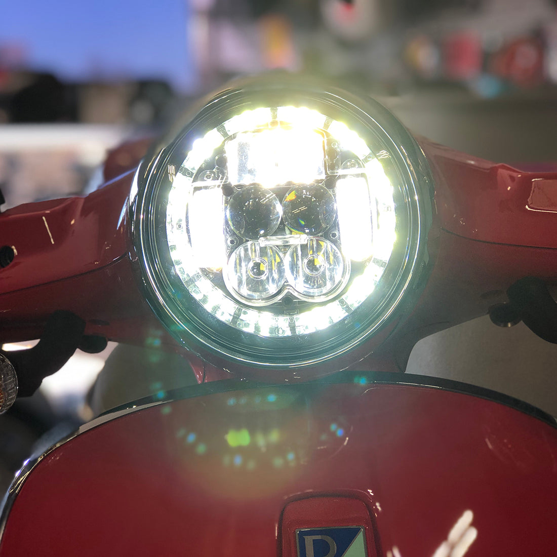 BLACK LED HEADLIGHT W/HALO RING PRIMAVERA 3V 150 2015-2018