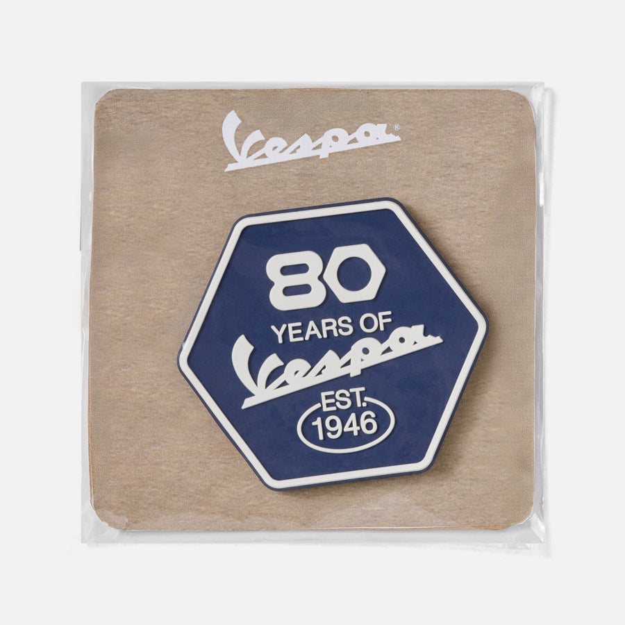 VESPA 80TH LOGO GUM MAGNET BLUE (8L0243MNNBLU)