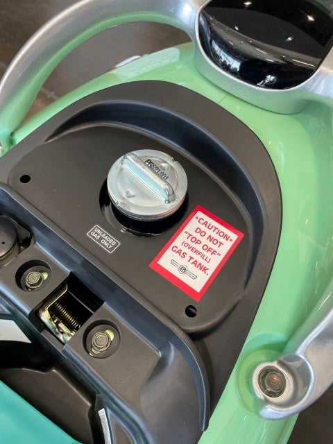 *CAUTION* DO NOT "TOP OFF" (OVERFILL) GAS TANK STICKER DECAL BUDDY GENUINE SCOOTERS **CLOSEOUT**