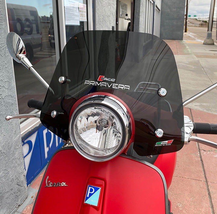 **SMOKE** SMALL FLYSCREEN WINDSHIELD (17"W x 12"H)  **FACO** PRIMAVERA (WILL NOT FIT WITH USA POD TURN SIGNALS)