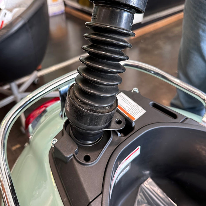 GAS FUEL FUNNEL FITS ALL MODERN VESPA & MOST PIAGGIO