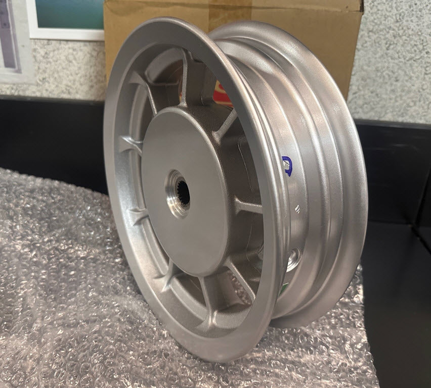 REAR WHEEL SILVER ALUMINUM ALLOY SPOKE RIM BUDDY 125/150/170