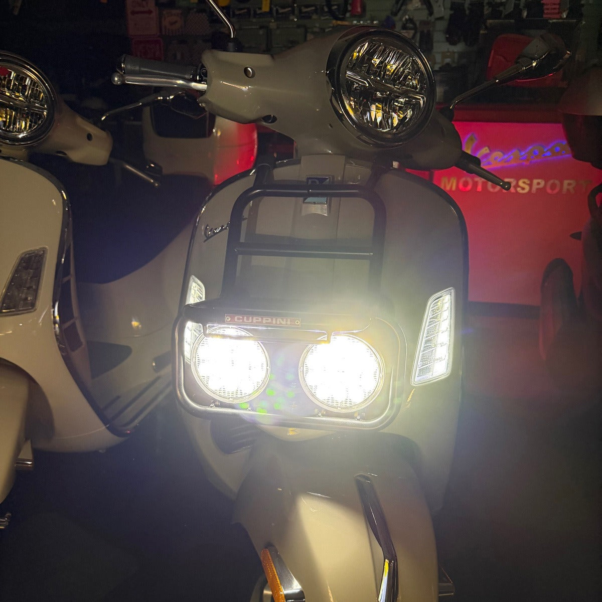*BLACK* CUPPINI RALLY STYLE FRONT FIXED RACK WITH SPOT LIGHTS VESPA GTS SUPER 300 HPE2 GTS310