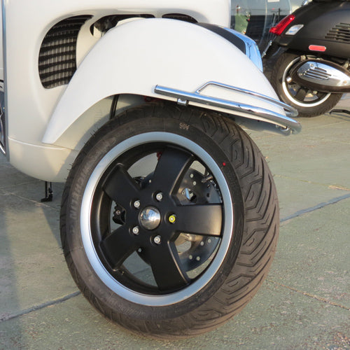 CUPPINI FRONT FENDER GUARD VESPA GT200 GTS250-300 HPE (MUST REMOVE REFLECTORS) 2005-2022
