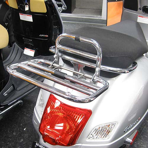 PIAGGIO REAR FOLDING RACK W/ GRAB RAIL GTS GTV HPE HPE2 (623977 606525M 1B002106)