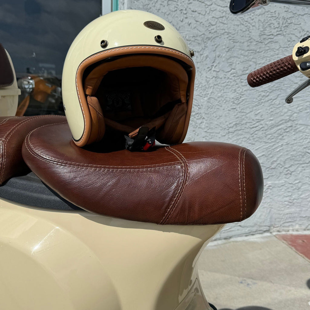CYRIL 3/4 RETRO HELMET GLOSSY IVORY