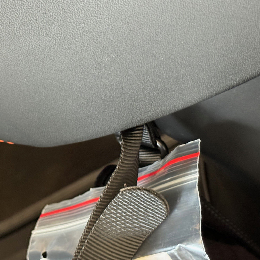 HELMET HOOK EXTENSION "T" TESLA GTS ALL YEARS