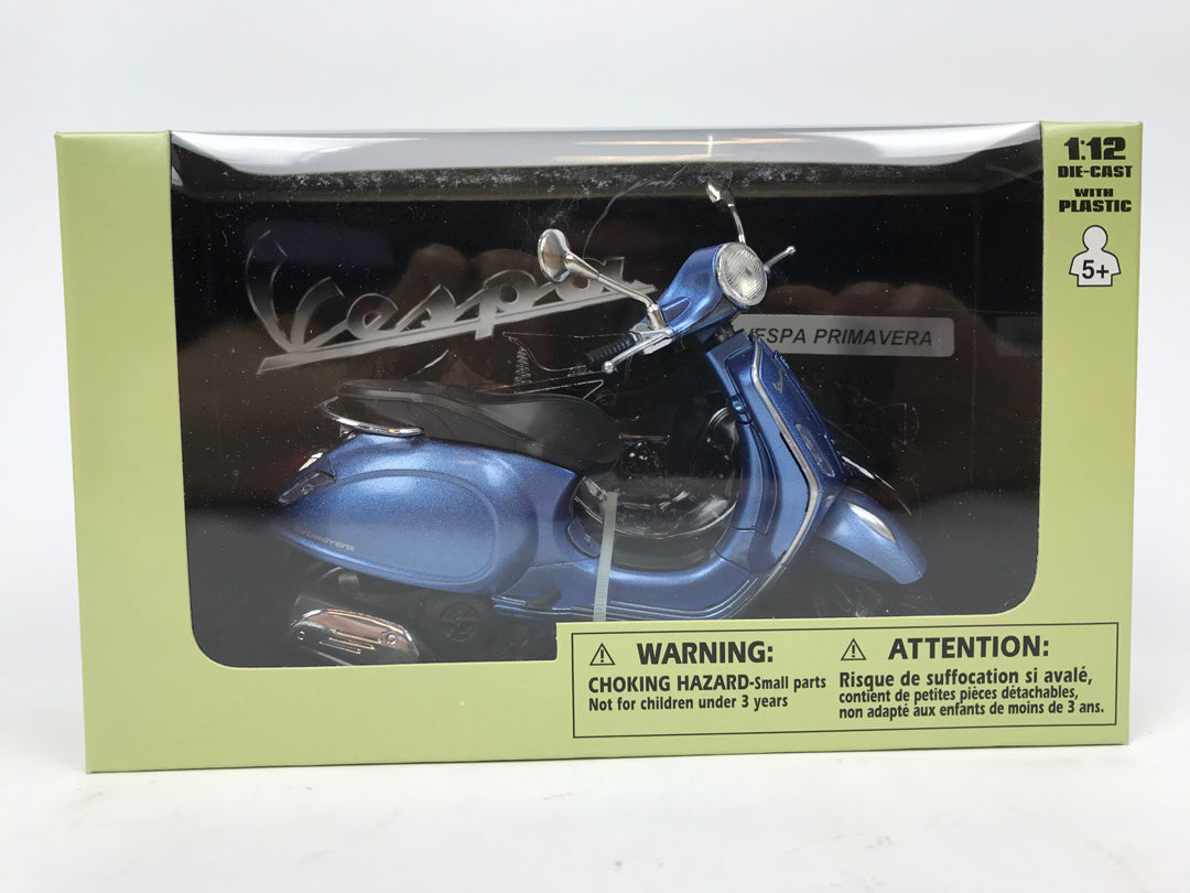 1/12 SCALE VESPA PRIMAVERA DIECAST TOY IN METALLIC LIGHT BLUE NEWRAY