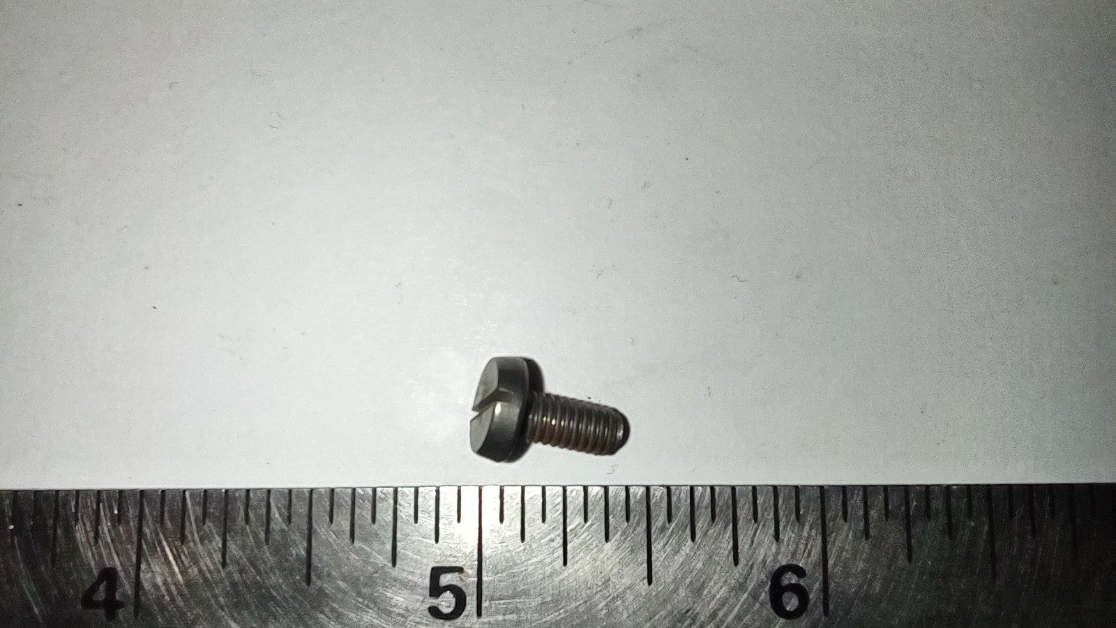 SCREW FOR SECURING FRONT BRAKE SWITCH BRACKET USA MODELS V5A VSE (US MODELS)