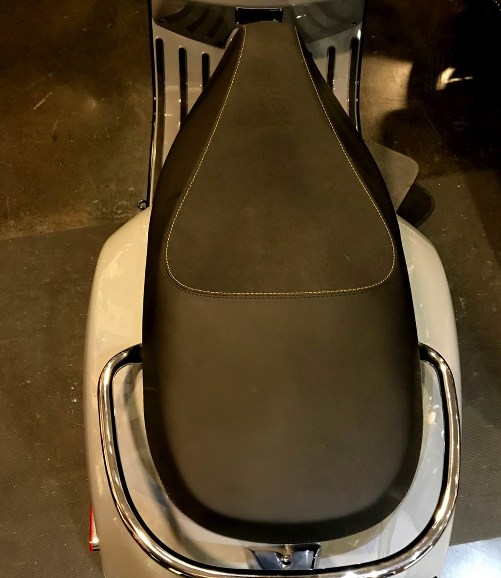 COMPLETE SEAT HPE GTS SUPERTECH 300 **DENIM TEXTURED BLACK W/YELLOW STITCHING** 2015-2020 (1B006477000C1)