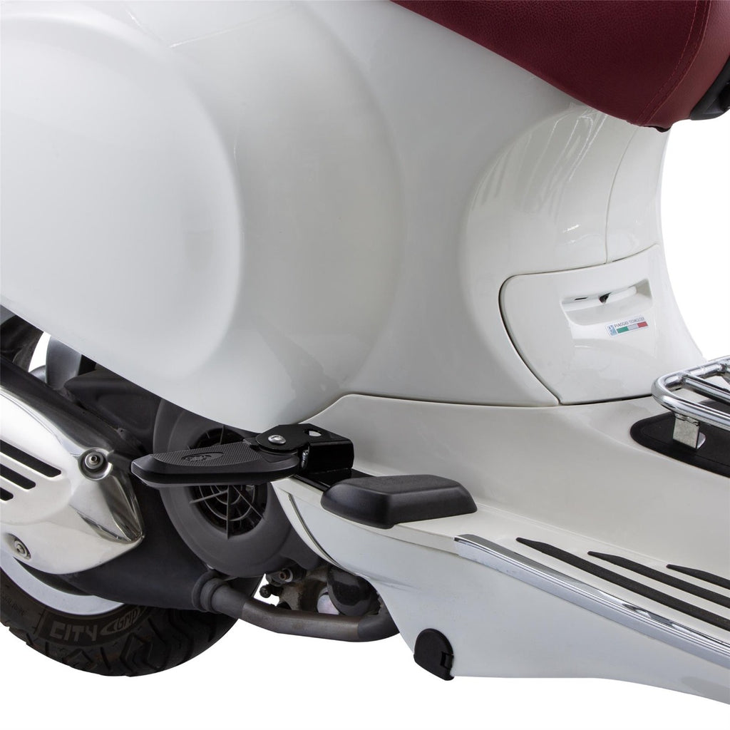 *BLACK* FOLD-OUT ALUMINIUM PASSENGER FOOT PEGS VESPA PRIMAVERA SPRINT (MV8272B)