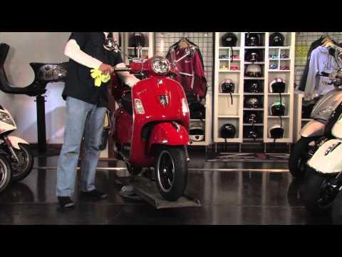 GTS Style Vespa Floor Mat For GT/GTS/GTV/Super 300 HPE (602734M)