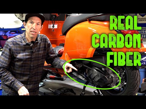 *REAL CARBON FIBER GLOSS*   FRONT HALF OF BELT COVER - VESPA GTS GTV 300 HPE HPE2