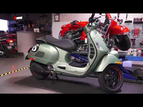 VESPA GTV TOPCASE FOR 2018 SEI GIORNI SIX DAY RACER MATTE PORTOFINO GREEN (Rack Sold Separately)  (CM273343)