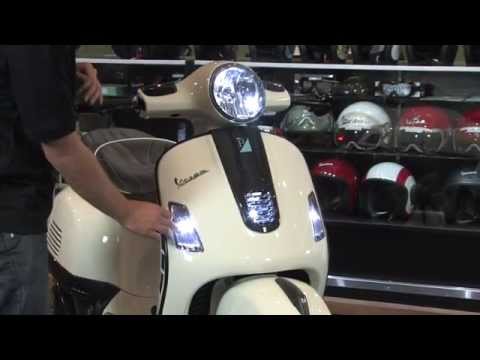 **GLOSSY BLACK** Passenger Grab Rail Vespa GTS/SUPER HPE Style (1B006682)