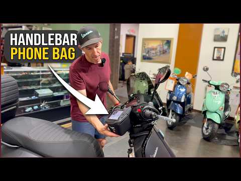 VESPA MOTORSPORT HANDLEBAR BAG WITH PHONE HOLDER  **SCOOTERWEST EXCLUSIVE**