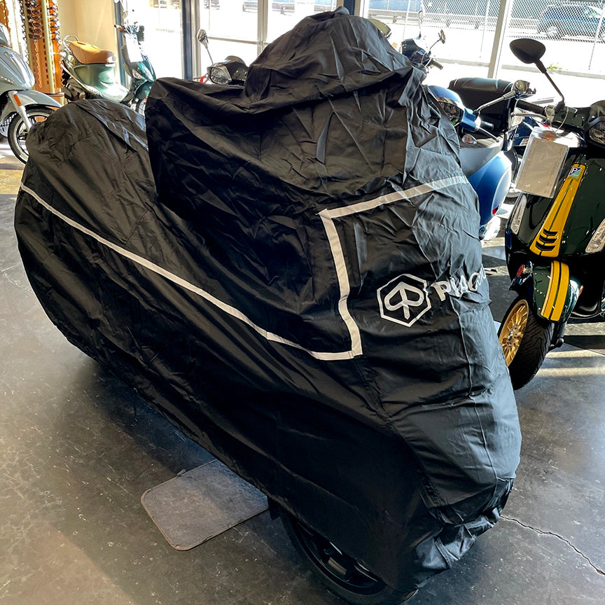 ORIGINAL PIAGGIO COVER FOR MP3 (605290M001)
