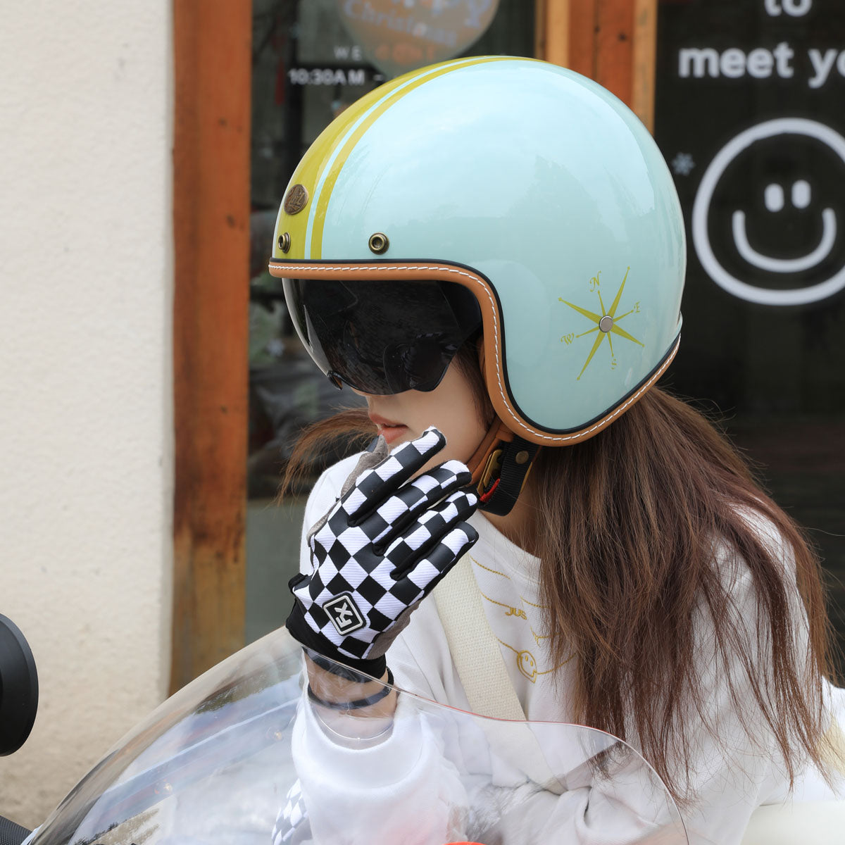 VERDE AMABILE GLOSSY GREEN CYRIL 3/4 RETRO HELMET