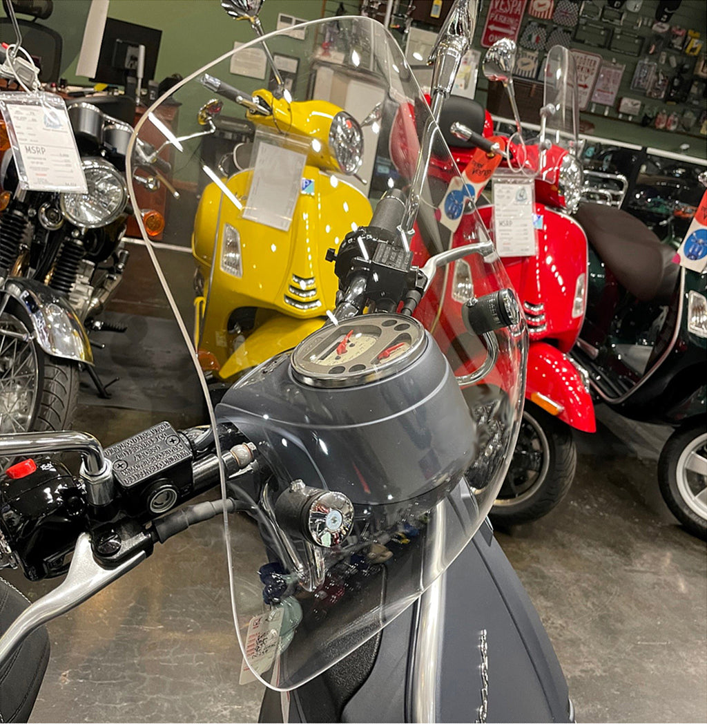 CLEAR 15" TALL SPORT SCREEN WINDSHIELD VESPA GTV250 GTV300 SEI GIORNI 2006-2022 (WITH HARDWARE KIT)