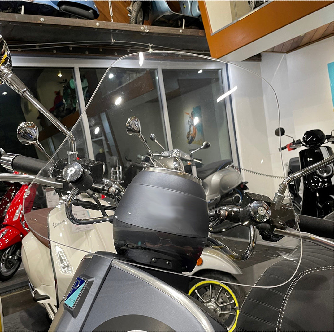 CLEAR 15" TALL SPORT SCREEN WINDSHIELD VESPA GTV250 GTV300 SEI GIORNI 2006-2022 (WITH HARDWARE KIT)