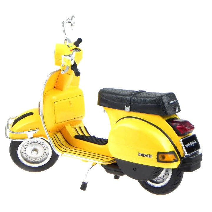 1/12 SCALE VESPA P200E YELLOW TOY NEWRAY