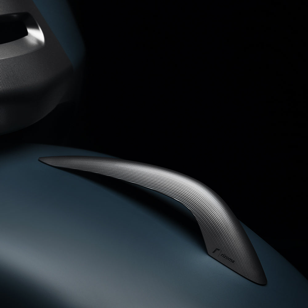 RIZOMA FENDER CREST ALUMINIUM CNC TITANIUM/GREY ANODIZED VESPA GTS HPE SUPER 300  **CLOSEOUT**
